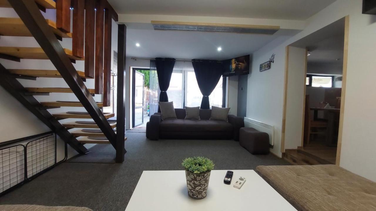 Morrison Apartments Miercurea Ciuc Værelse billede
